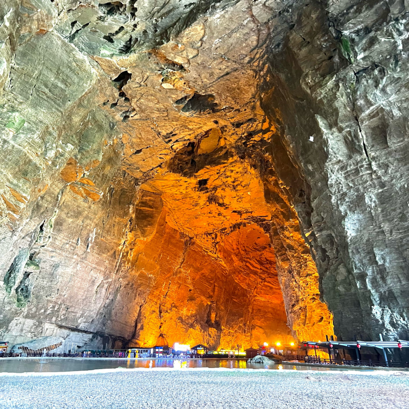 【优选】恩施腾龙洞1日游 市区接送 任选大团 8人 16人 30人团