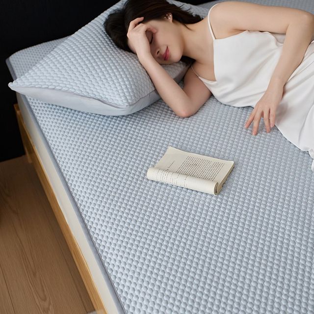 
Category A maternal and infant grade summer ice bean mat three-piece set ice silk mat machine washable bed sheet air-conditioned mat sheet