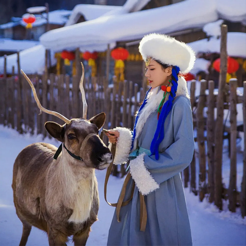 飞猪冬游滑雪驯鹿4人SUV团漠河北极村哈尔滨东北旅游5天4晚跟团游