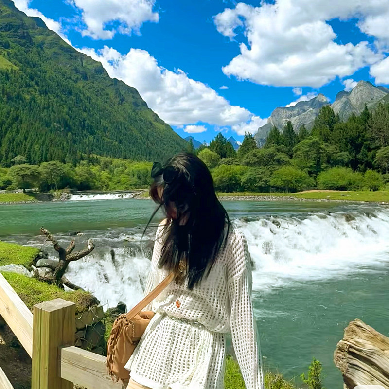 私家团川西四姑娘山一日游毕棚沟1天成都包车纯玩周边旅游2-8人团