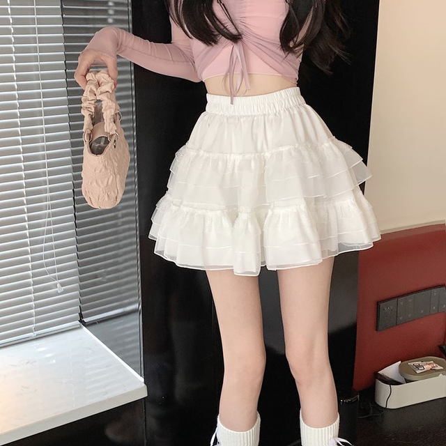 Large size white short skirt, summer high-waisted A-line skirt for fat girls, covering belly and making them slim, fluffy cake skirt, gauze skirt