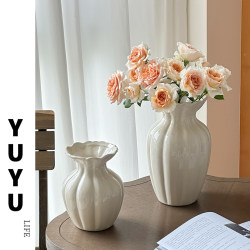 Fish House/Ceramic Vase, High-End White French-Style Ornament, Living Room Hydroponic Flower Arrangement, Fresh Flowers, Cream-Style Decoration