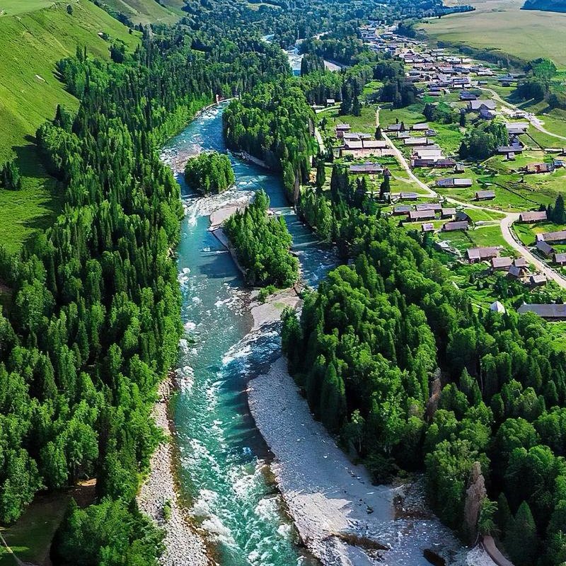 卧游新疆 喀纳斯湖 喀纳斯+禾木+五彩滩4天3晚游 夕发朝至