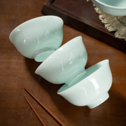 Jingdezhen Ceramic Bowl, Shadow Celadon, Household Dining Bowl, High-Temperature Porcelain Bowl, Underglaze Color, High Aesthetic Value, Personal Use Tableware