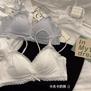 New Japanese white underwear girl thin models, small gathers gathered no steel rims, pair of milk, pure desire bra, bra
