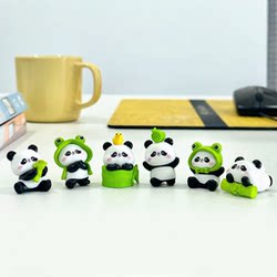 Red Panda Desktop Ornament Cartoon Healing-Style Panda Figurine Small Desktop Decoration for Computer Screen Fun Home Decor
