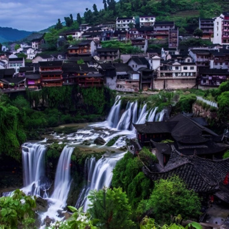 3天2晚凤凰古城私家团住希岸+芙蓉镇+专属用车+一次被宠坏的旅行