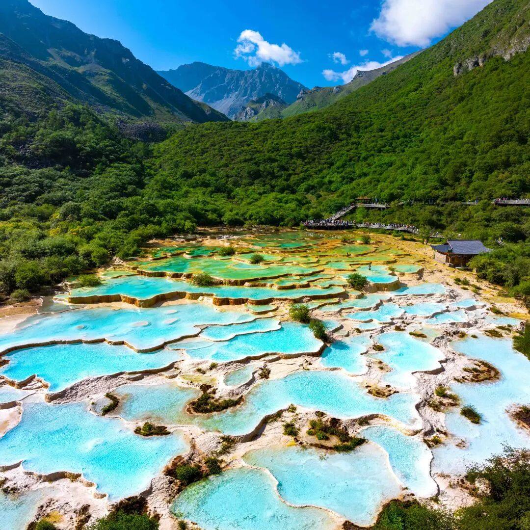 四川旅游 6天5晚 成都/九寨沟/熊猫乐园/黄龙/松州古城 0购物