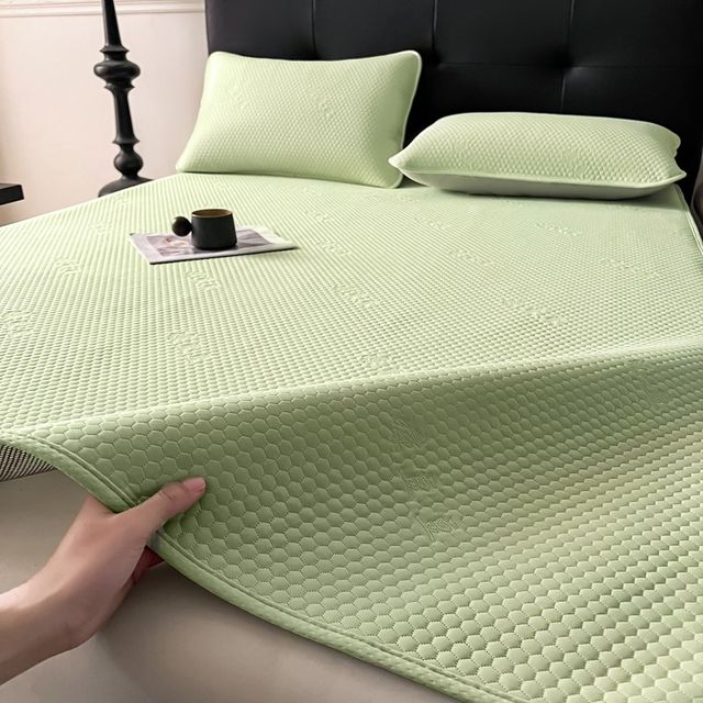 
Maternity-grade mats, ice silk mats, machine washable ice bean mats, summer mats, soft mats, ice silk mats