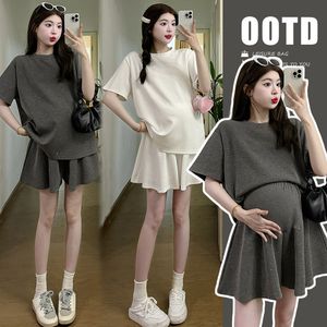 Pregnant women summer 2024 new set fashion, fashionable, fashionable, age -reducing short -sleeved top two -piece tide in summer shorts