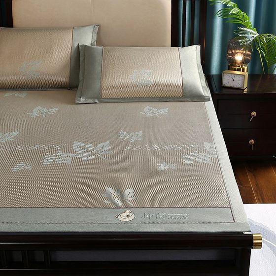 
Maternal and infant-grade ice rattan mat, summer ice silk mat, three-piece set, naked E sleeping washable folding mat, summer air-conditioned soft mat