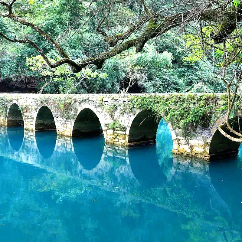 15人纯玩小团 含高铁贵州旅游黄果树小七孔千户苗寨5天4晚跟团游