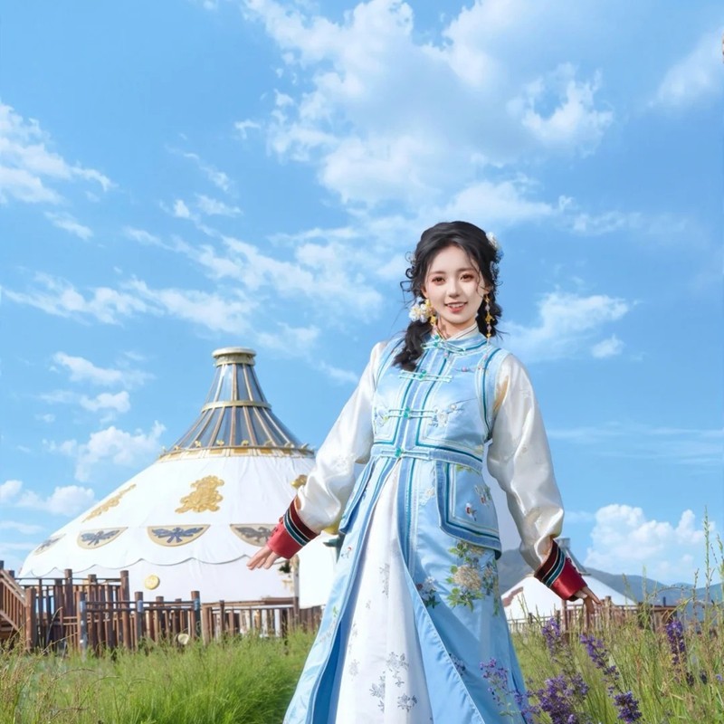 【机票+酒店】内蒙呼和浩特旅游5天4晚自由行希拉穆仁响沙湾胡杨