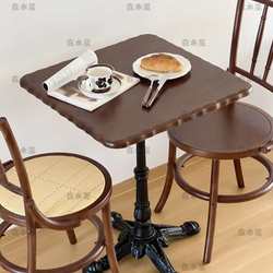 American retro solid wood cafe table and chair combination catering small round table milk tea dessert shop western restaurant rattan chair