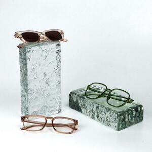 High -end hand -made glass glasses display display frame custom decoration props rack storage decoration light luxury counter exhibition tool
