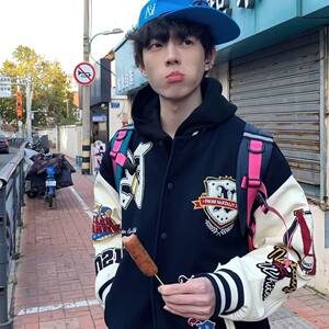 
Autumn and winter loose American couple towel embroidered men's and women's pilot cotton coats Hong Kong style Japanese style Harajuku style baseball uniforms