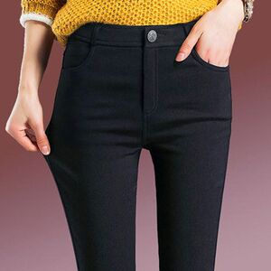 Black elastic leggings for women's outerwear in spring and autumn. Thin style high waisted and slimming with small feet. Pencil tight and plush thickened pants