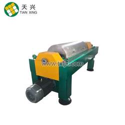 Manufacturer supplies horizontal decanter centrifuge pulp centrifuge horizontal spiral decanter centrifuge