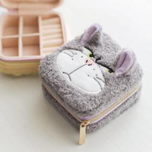 
Cute dog portable cat hat Japanese style soft and compact jewelry box gray soft travel ring storage box