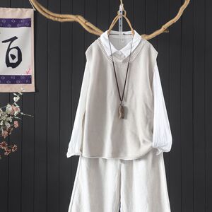 
Artistic and versatile sleeveless sweater 2024 spring clothes loose solid color short round neck pullover simple sweater vest for women