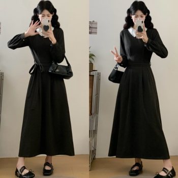 
Real shot of 2025 autumn and winter French style waist slimming dress petite doll collar mid-length a-line skirt