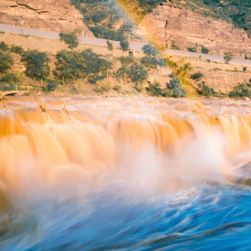 【纯玩含机票】陕西旅游兵马俑法门寺壶口瀑布钟鼓楼6天5晚跟团游