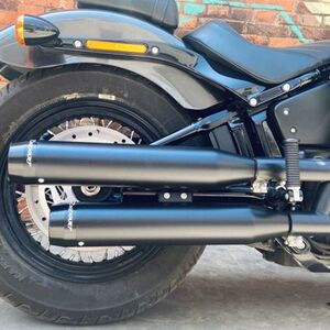 Harley modified Reinhardt tail exhaust fatty breaker Street Fighter Roadway St.
