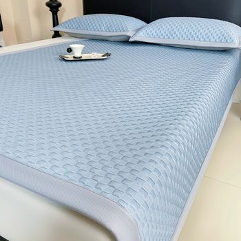 Summer ice silk doodle mat three-piece set machine washable 2025 new bed sheet air conditioning mat Class A mother and baby grade