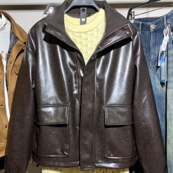 
Cabinet 699! Spring new men's imitation leather jacket ZA3548310 Men's pocket-decorated stand-collar leather jacket