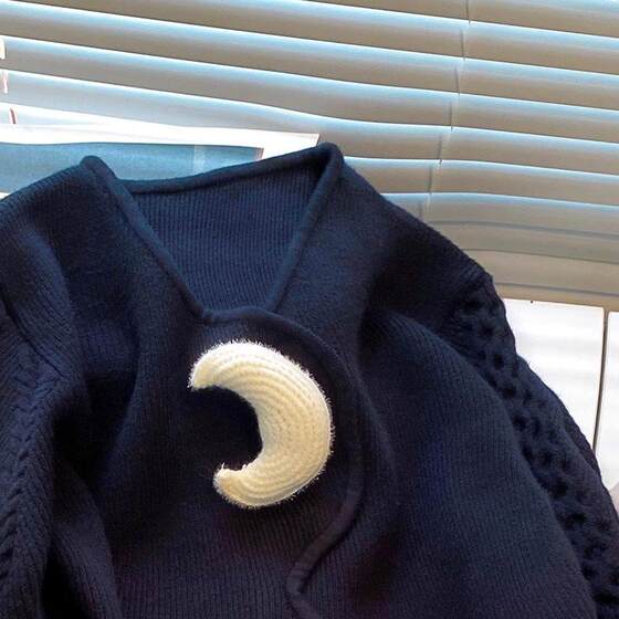 Black European fashionable embroidered embroidered knitted open OML0254 shirt for women 202 autumn new style soft and waxy outer sweater set high