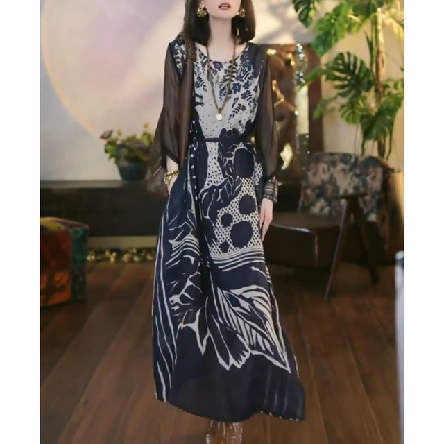 Fashionable large-size temperament printed sleeveless dress for women 2025 summer new fashionable loose meat-covering long skirt