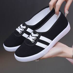 
Internet celebrity hot canvas shoes for women in spring and summer breathable old Beijing cloth shoes mother student casual sports white shoes for women