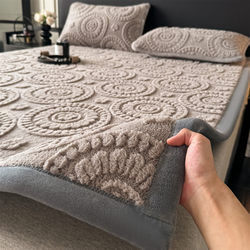 Winter Carved Milk Velvet Mattress Pad for Home Use, Single Student Dormitory Thickened Mattress Pad