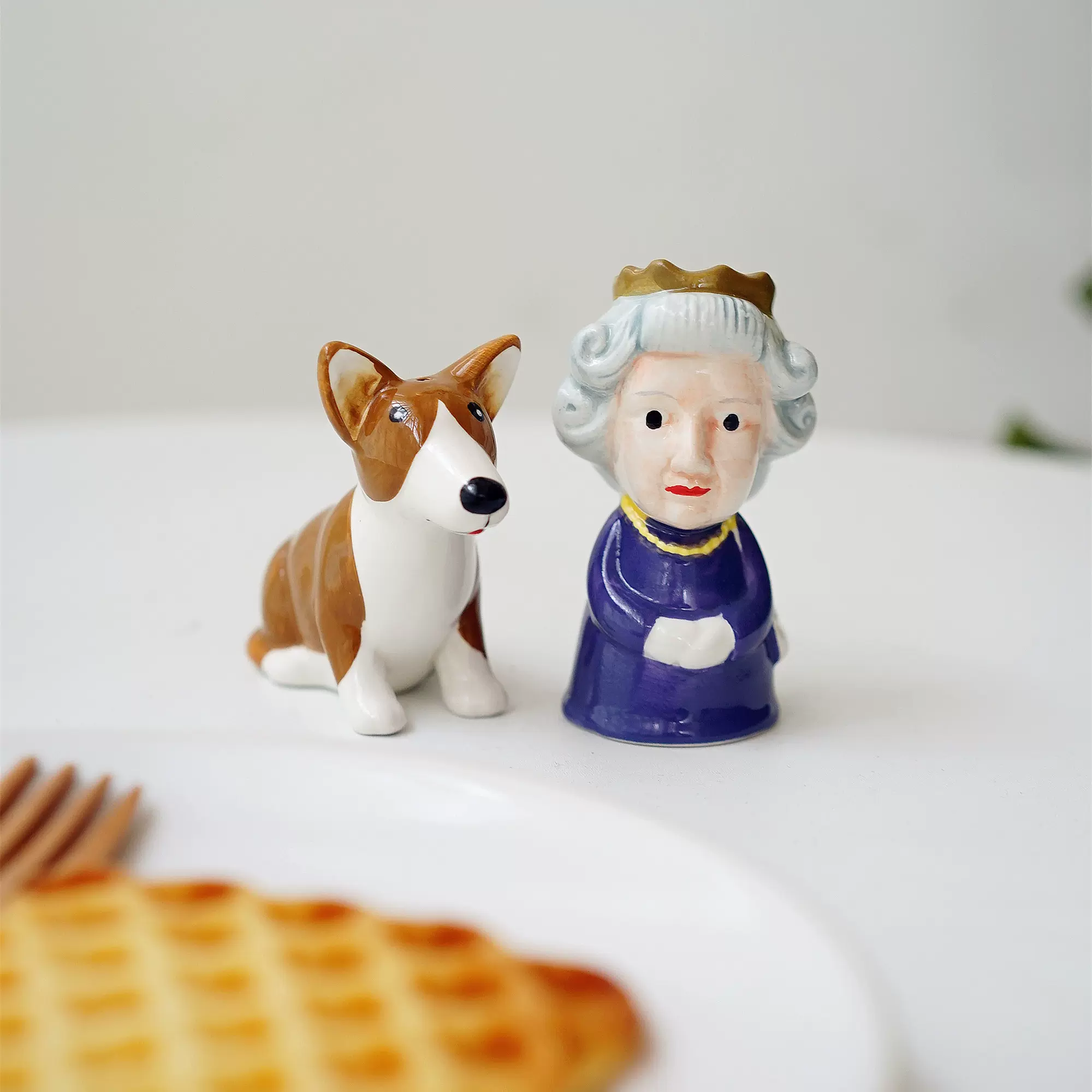 女王与爱犬 外单陶瓷调料瓶密封胡椒粉瓶撒盐瓶