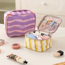 Toiletry Bag, Waterproof, Portable, New Style Cosmetic Bag, a Must-Have for Business Trips and Travel, Large-Capacity Cosmetics Storage Bag