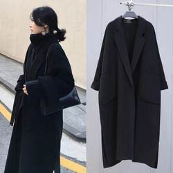 Mid-length, above-the-knee black versatile woolen jacket