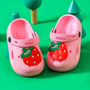 
Cute strawberry cartoon children's hole shoes girl lightweight non-slip thick sole soft sole home outdoor toe shoes boy