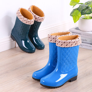 
New rain boots mid-tube waterproof and fashionable outside water boots wear-resistant rubber shoes anti-slip soft sole warm rain boots