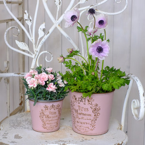 
Fall in love with the garden home balcony decorative flower pot with round mouth and bottom stamped embossed iron sheet old flower pot flower box