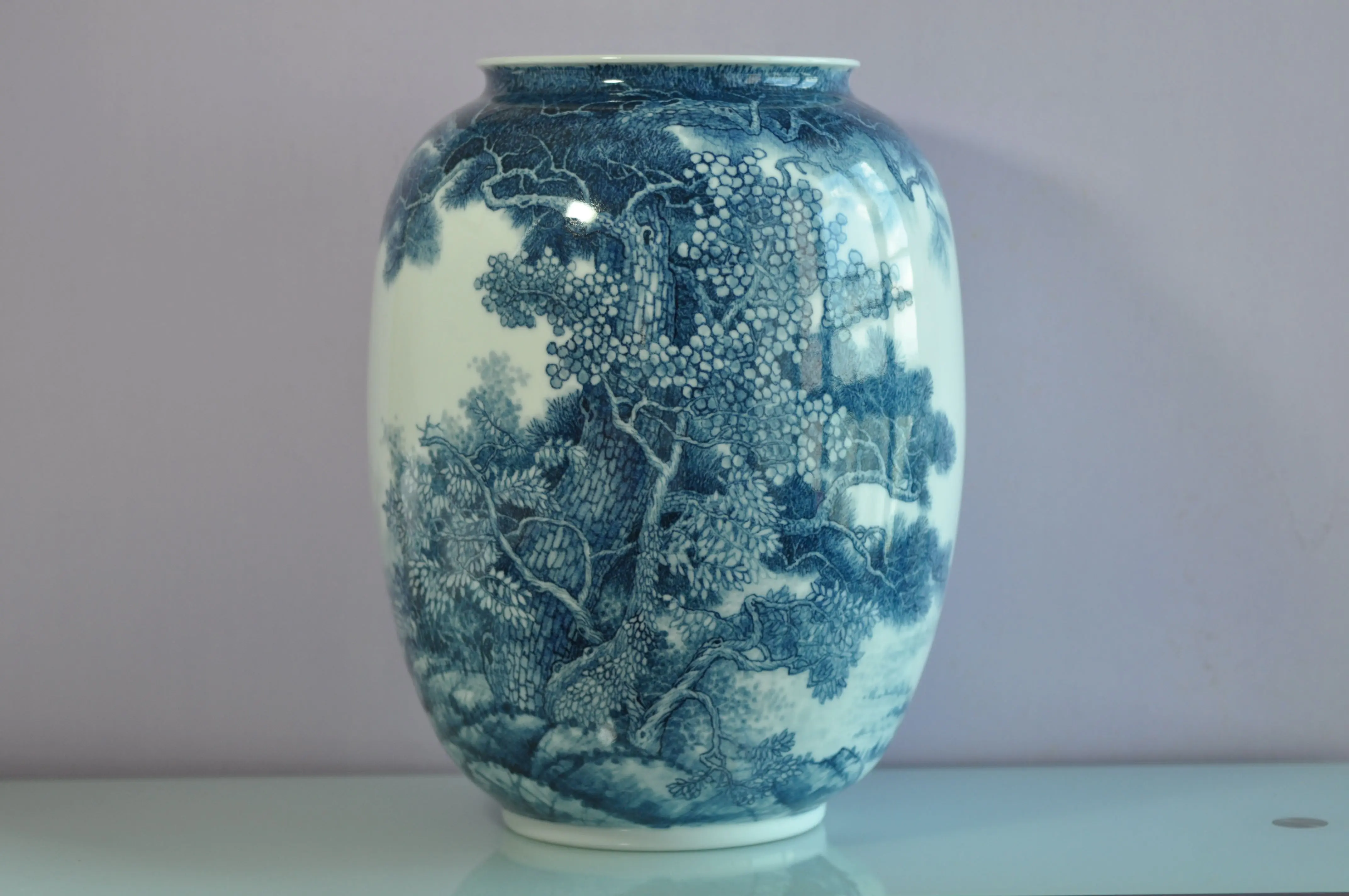 釉中彩青花山水瓶-省高級工藝美術師黃秀乾作-#181150100C3