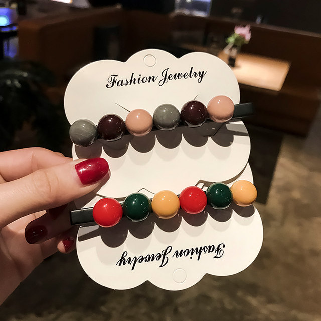 A clip of a clip a simple candy -colored side large hair circular bead retro color net red clip headdress headgear
