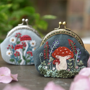 
Mushroom Forest Handmade DIY Fabric European Style Embroidery Material Package Creative Homemade Gift Embroidery Gold Package Kit