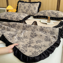 Lace-Style Milk Velvet Bed Cover Three-Piece Set, Winter Fleece-Lined and Thickened Tatami Coral Velvet Bed Sheet Three-Piece Set