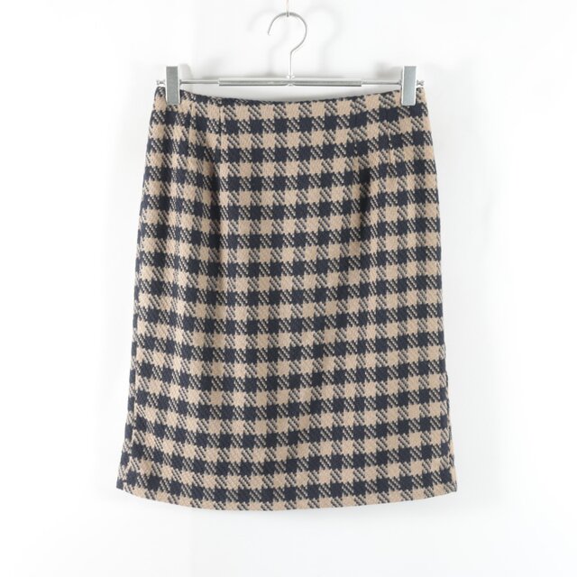 New Japanese style commuting versatile rear invisible zipper high waist slim short skirt for women plaid fashion straight skirt