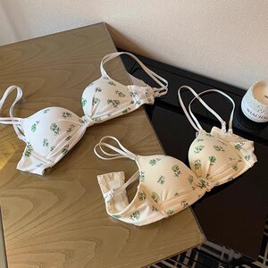 
Japanese sweet underwear for women with small breasts gathered tall girls with no steel rings and thin strips without traces polka dot bra factory direct sales