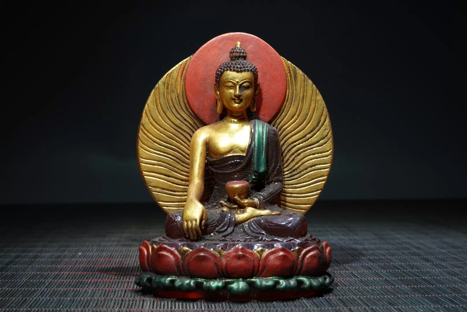 旧藏 古銅細工製 景泰藍 絲 釋迦牟尼佛 古仏像 置物 擺件 重4060g 舊藏老北京銅胎手工景泰藍觀音菩薩佛像觀世音菩薩佛像