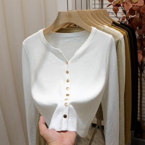 
Korean gentle style solid color metal buckle simple short knitted long-sleeved cardigan v-neck sweater women's autumn and winter top