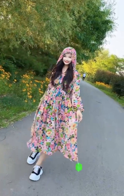 
Flower Duoduo South Korean saurus dress for women in summer long-sleeved V-neck loose mid-length fashion casual long skirt