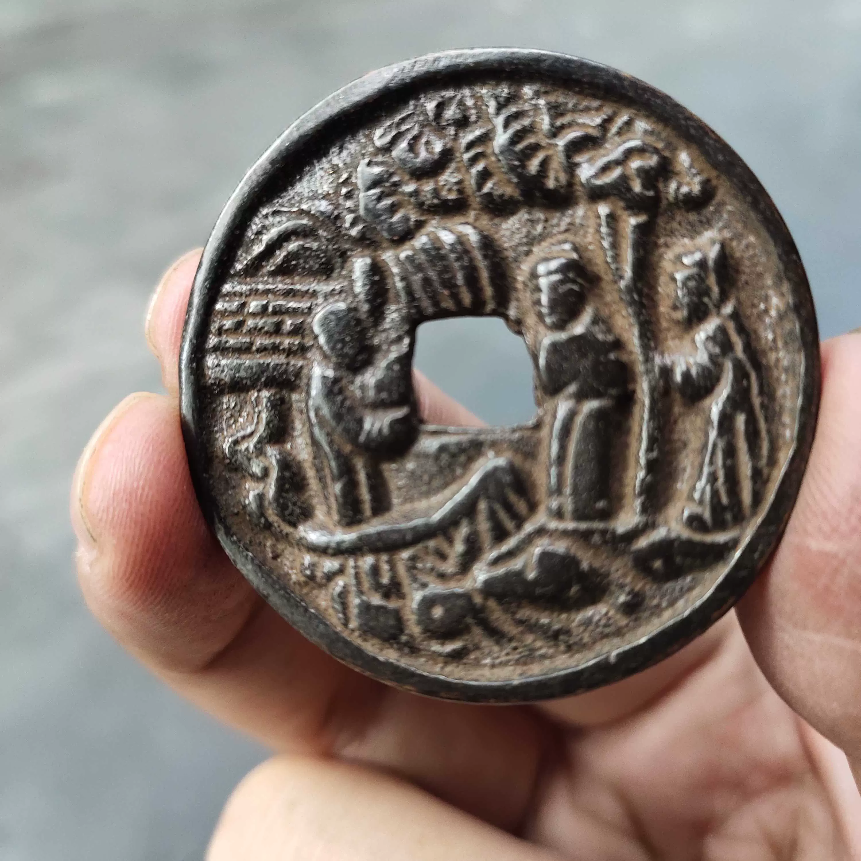 穴銭 中国銭 利用通宝 背二厘 古銭・穴銭 | 収集ワールド