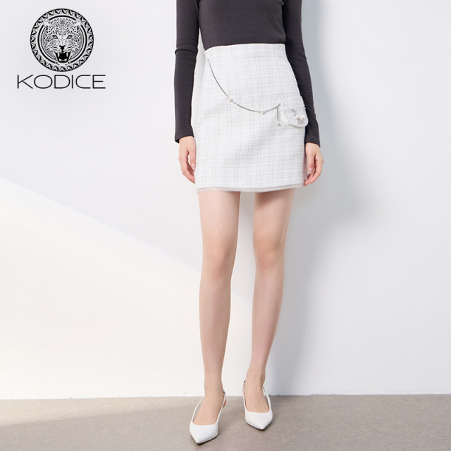kodice autumn and winter new women's white skirt half skirt A-line skirt short skirt floral chain fashionable temperament